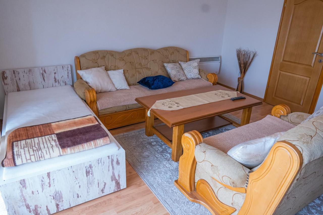 Apartmani Hadzic Zivinice Bagian luar foto