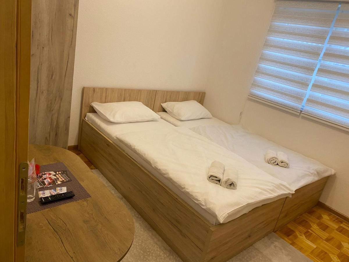Apartmani Hadzic Zivinice Bagian luar foto