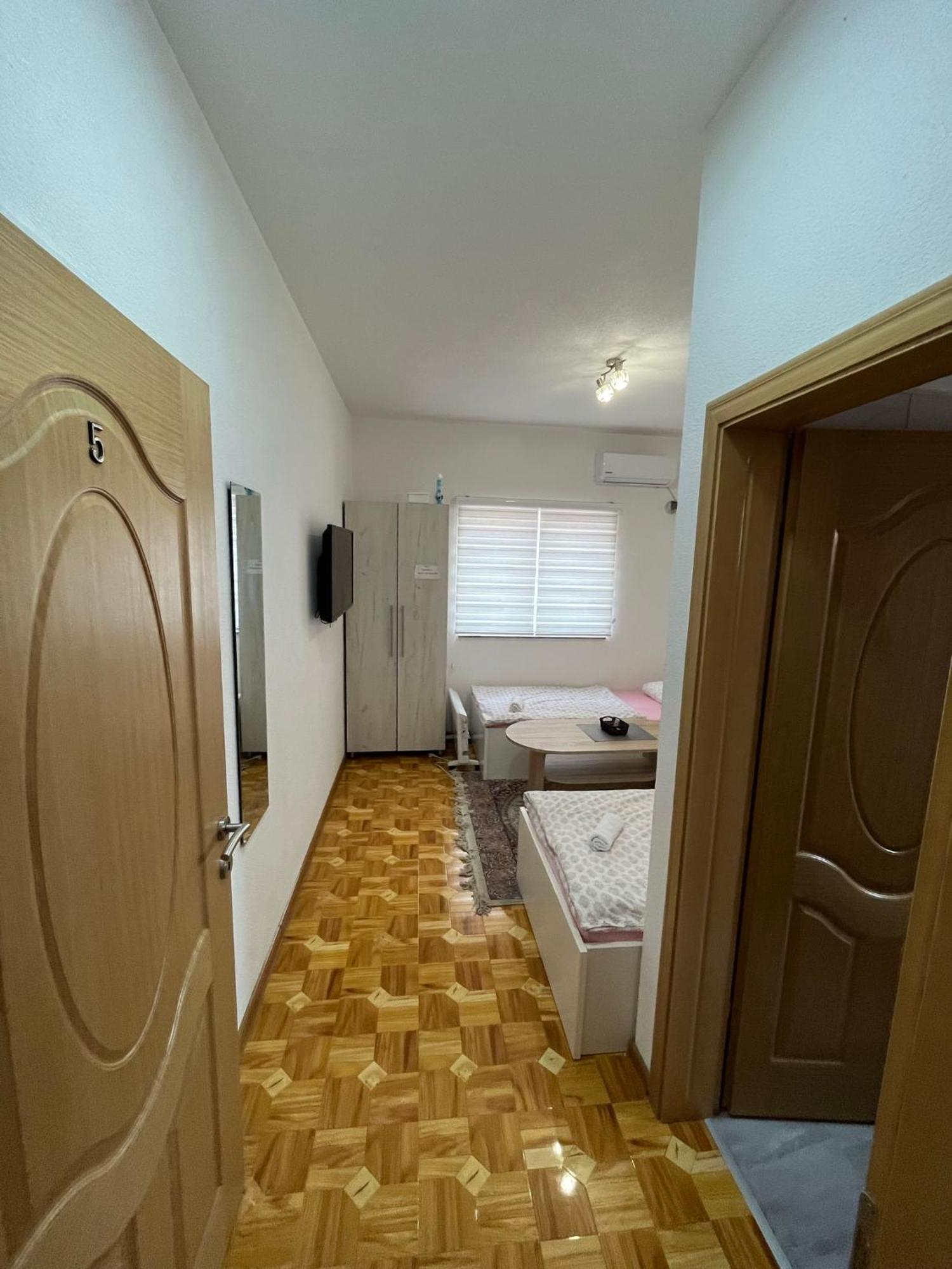 Apartmani Hadzic Zivinice Bagian luar foto