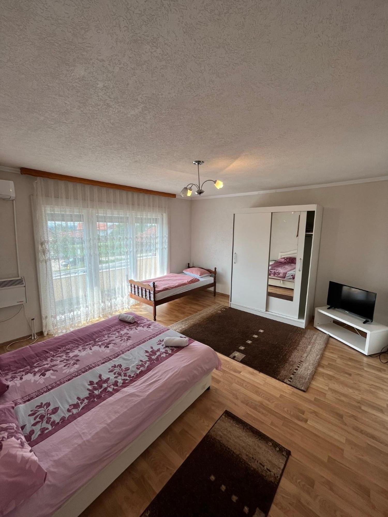 Apartmani Hadzic Zivinice Bagian luar foto