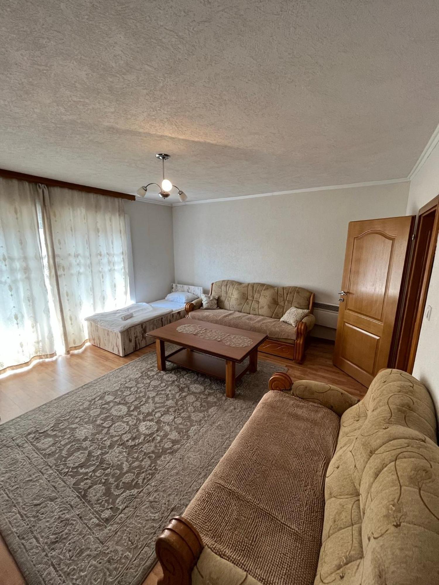Apartmani Hadzic Zivinice Bagian luar foto